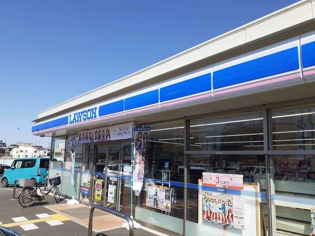 コンビニ　ローソン様（コンビニ）まで479m