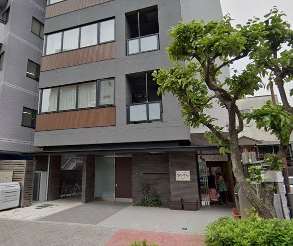 幼稚園・保育園　西日暮里きらきら保育園（幼稚園・保育園）まで490m