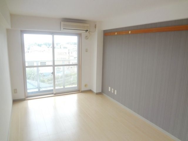居室・リビング　☆エアコン新品☆