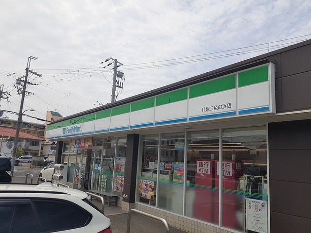 コンビニ　ファミリーマート様（コンビニ）まで387m