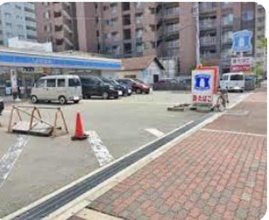 コンビニ　ローソン三田中央町支店（コンビニ）まで350m