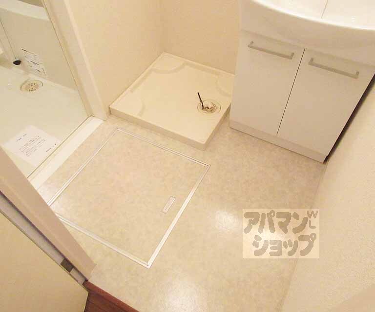 洗面設備　広めの脱衣所