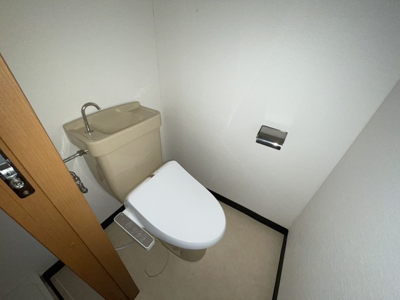 トイレ　※別部屋の写真です