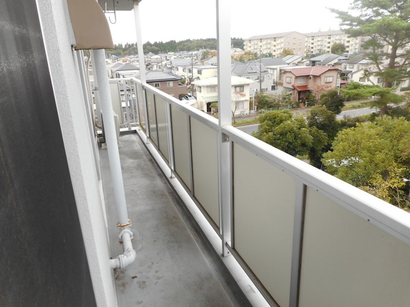 バルコニー　※他号室の参考写真となります。