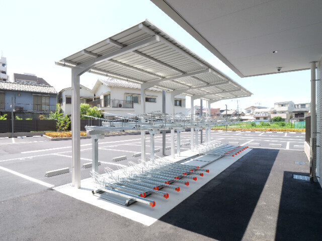 その他共有部分　屋根付き駐輪場