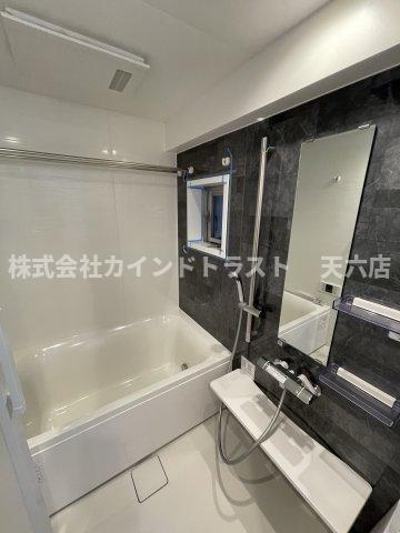 バス・シャワールーム　お風呂です