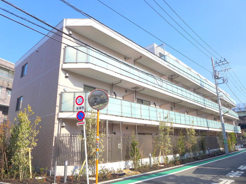 建物外観　綺麗な外観