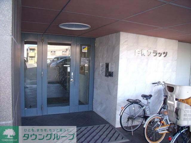 エントランス　オートロックのあるエントランス