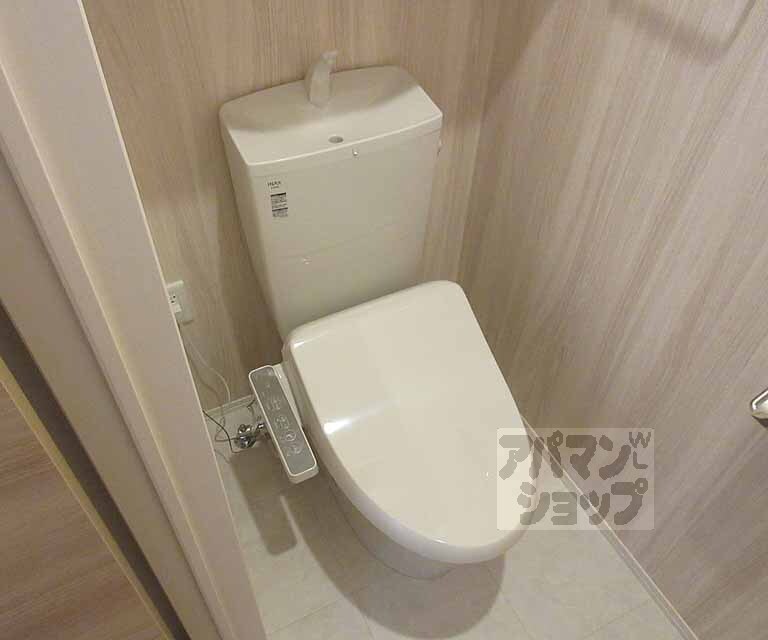 トイレ　ウォシュレットつき！