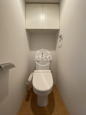 トイレ　アクアプレイス梅田III　温水洗浄便座