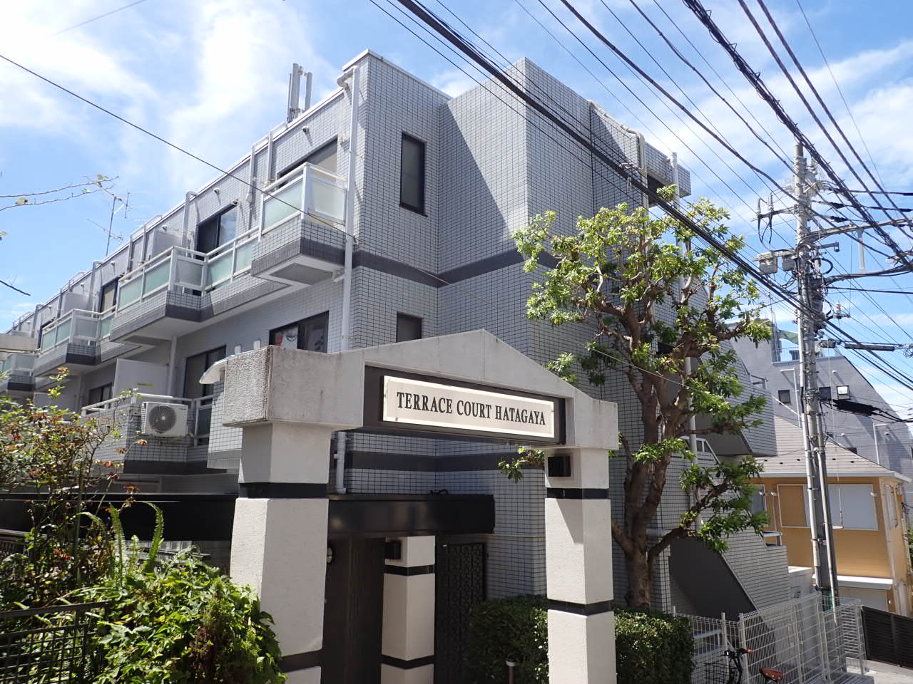 建物外観　鉄筋コンクリート造4階建マンション♪