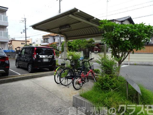 その他共有部分　屋根付き駐輪場