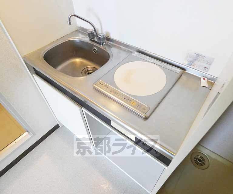 キッチン　電化コンロ付きキッチン