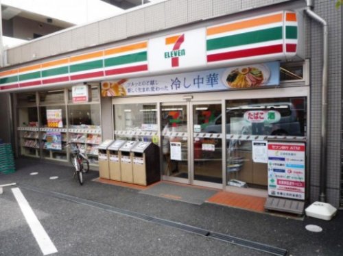 コンビニ　セブン-イレブン西池袋４丁目店（コンビニ）まで608m