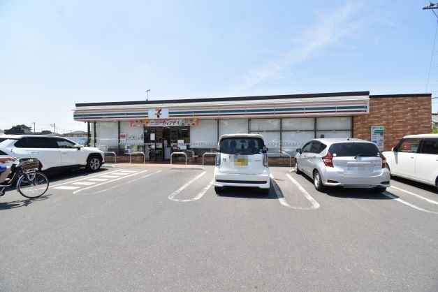 コンビニ　セブンイレブン深谷原郷店（コンビニ）まで946m