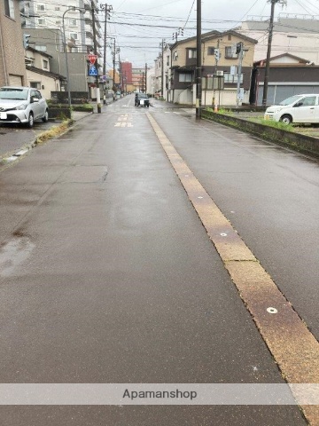 その他　前面道路（その他）まで0m