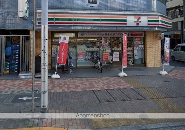 コンビニ　セブンイレブン（コンビニ）まで451m