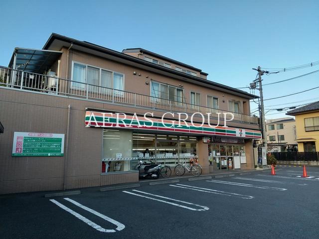 コンビニ　セブンイレブン三鷹下連雀9丁目店（コンビニ）まで206m