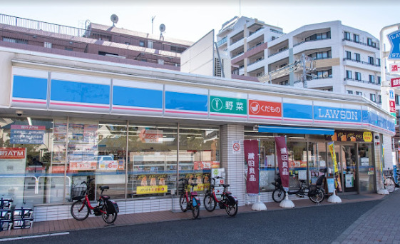 コンビニ　ローソン 大井三丁目店（コンビニ）まで100m