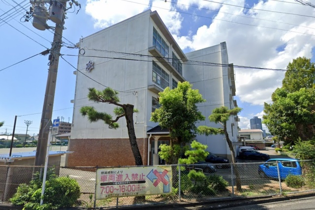 小学校　静岡市立東豊田小学校（小学校）まで688m