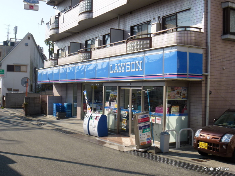 コンビニ　ローソン中山寺店（コンビニ）まで219m