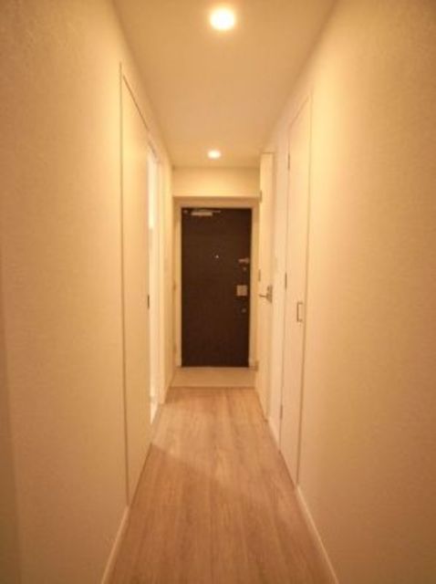 玄関　【その他内観】※現況優先※別部屋写真使用