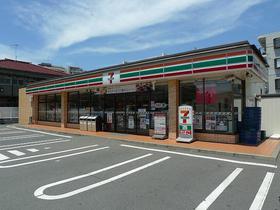 コンビニ　セブンイレブン南柏駅東口店（コンビニ）まで824m
