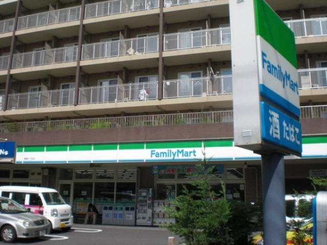コンビニ　ファミリーマート東陽六丁目店（コンビニ）まで1m