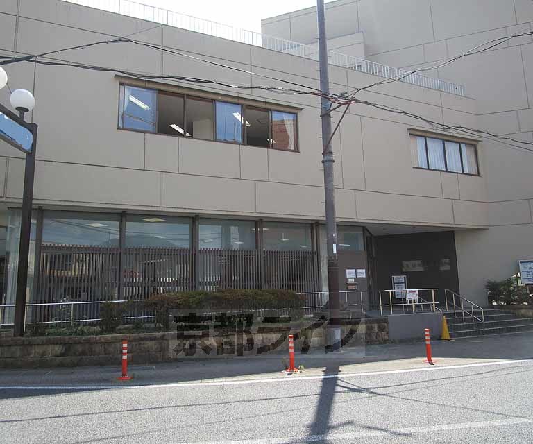 その他　亀岡市立図書館（その他）まで500m