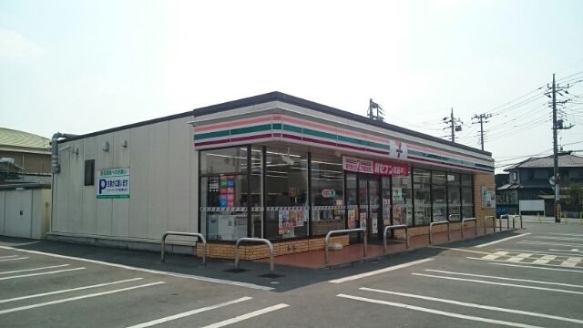 コンビニ　セブンイレブン鷲宮５丁目店（コンビニ）まで60m