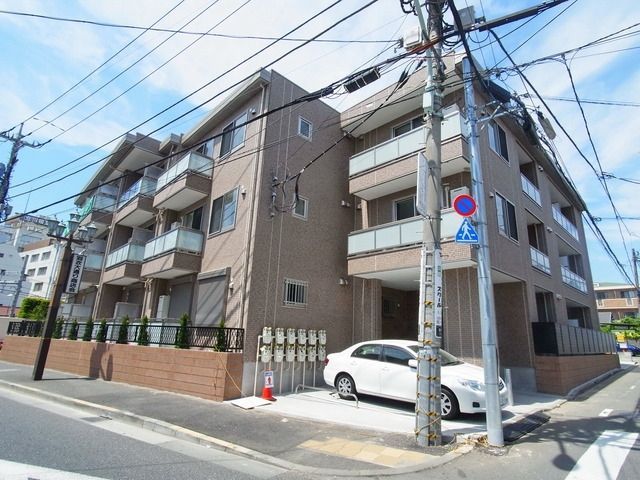 建物外観　☆重厚な造り☆