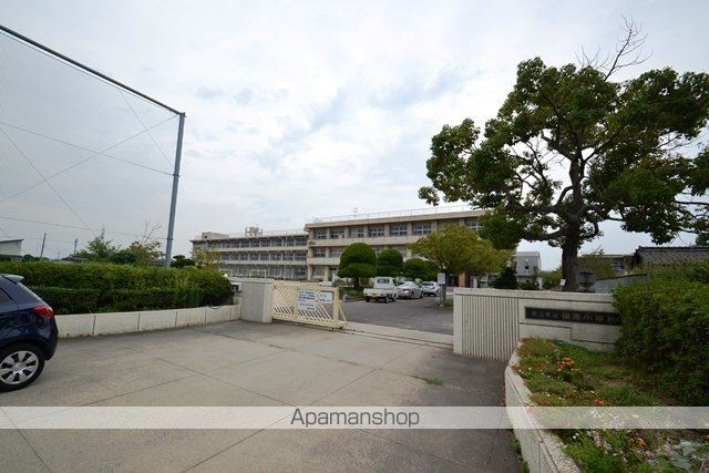 小学校　岡山市立操南小学校（小学校）まで2911m