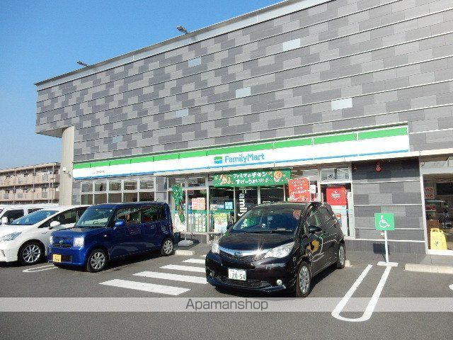 コンビニ　ファミリーマート／マルハチ大安寺店（コンビニ）まで865m