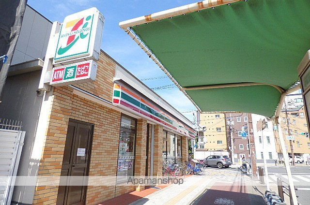 コンビニ　セブンイレブン（コンビニ）まで597m