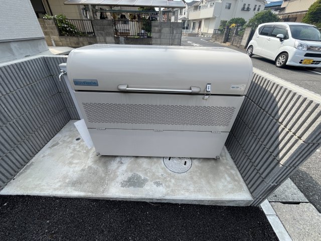 その他設備　敷地内ゴミ置き場あります