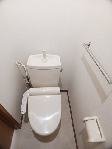 トイレ　トイレもきれいです