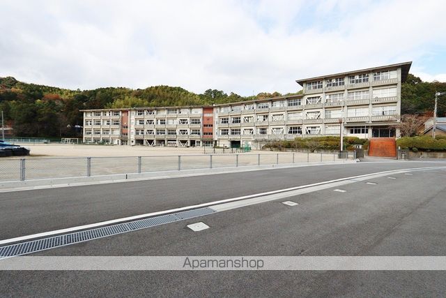 中学校　羽ノ浦中学校（中学校）まで3178m
