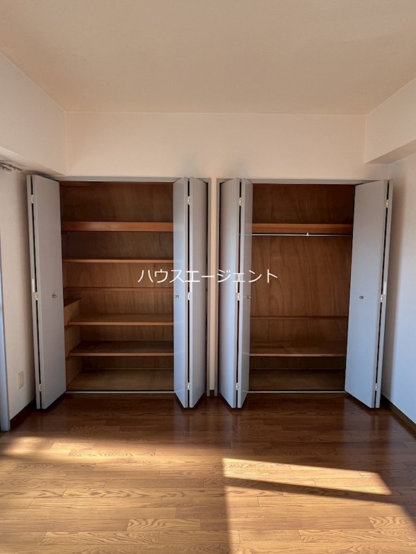 収納　収納もたっぷり入ります。※参考画像