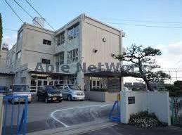 小学校　岐南町立東小学校（小学校）まで2020m