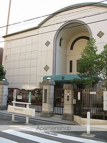 小学校　生魂小学校（小学校）まで318m