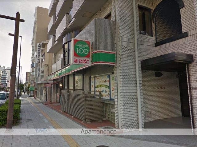 コンビニ　ローソンストア１００（コンビニ）まで371m