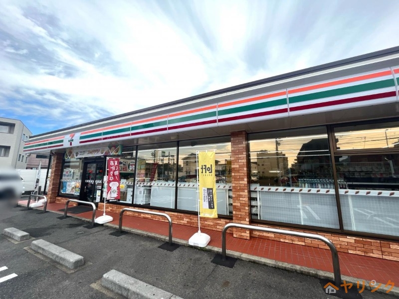 コンビニ　セブンイレブン名古屋照が丘店（コンビニ）まで610m