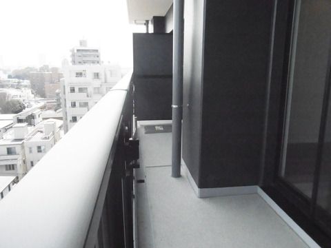 バルコニー　写真は同マンションの別のお部屋の場合があります