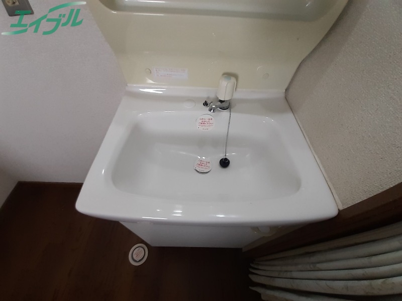 洗面設備　別部屋反転画像参考