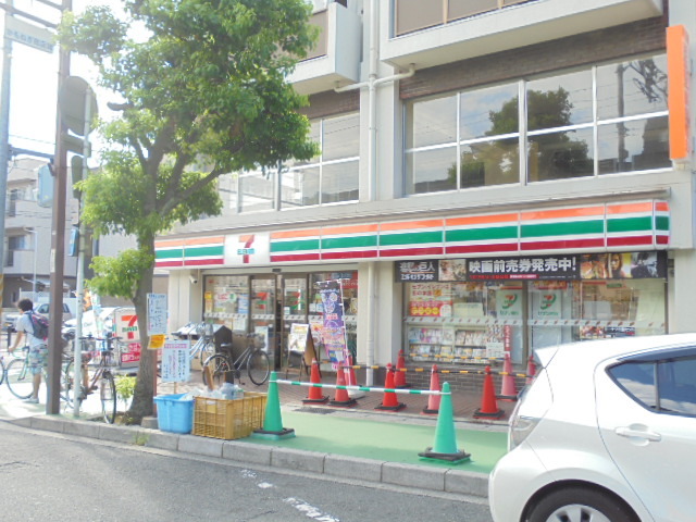 コンビニ　セブンイレブン行徳駅前2丁目店（コンビニ）まで804m