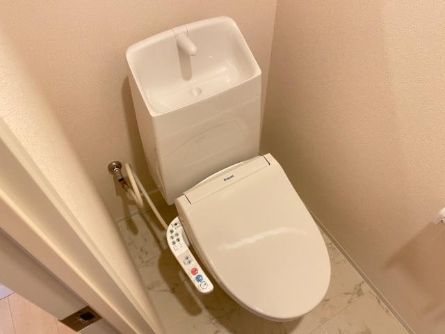 トイレ　シャワー付トイレ