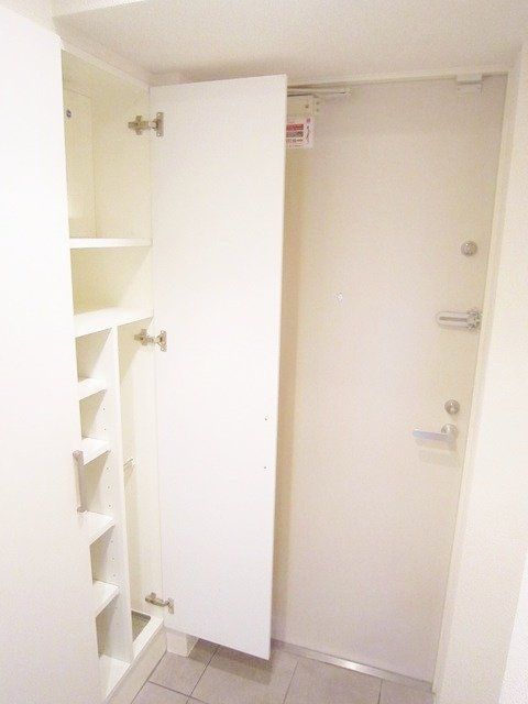 玄関　収納