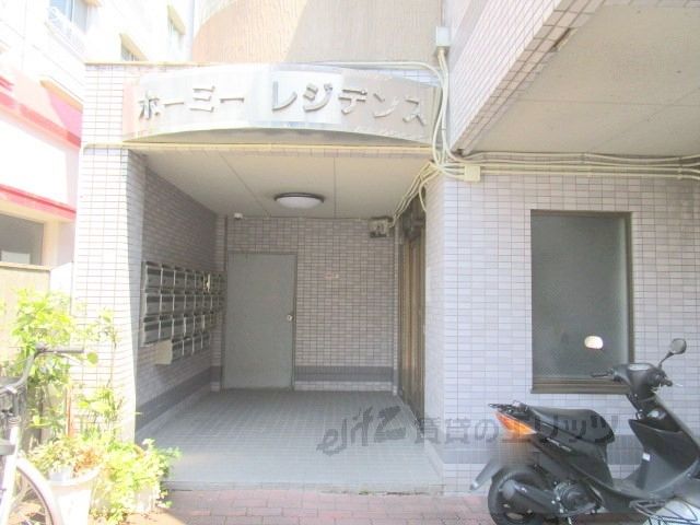 エントランス　エントランス