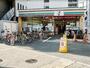 コンビニ　セブン－イレブン　吹田片山１丁目店（コンビニ）まで712m
