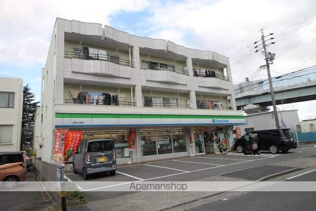 コンビニ　ファミリーマート成田かの里店（コンビニ）まで572m